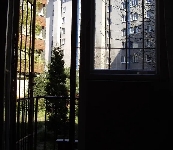 Apartment Coronation