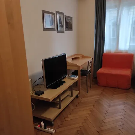 Coronation アパート ブラチスラヴァ