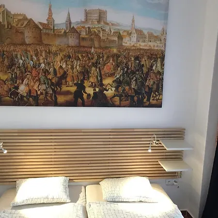 Coronation * ブラチスラヴァ